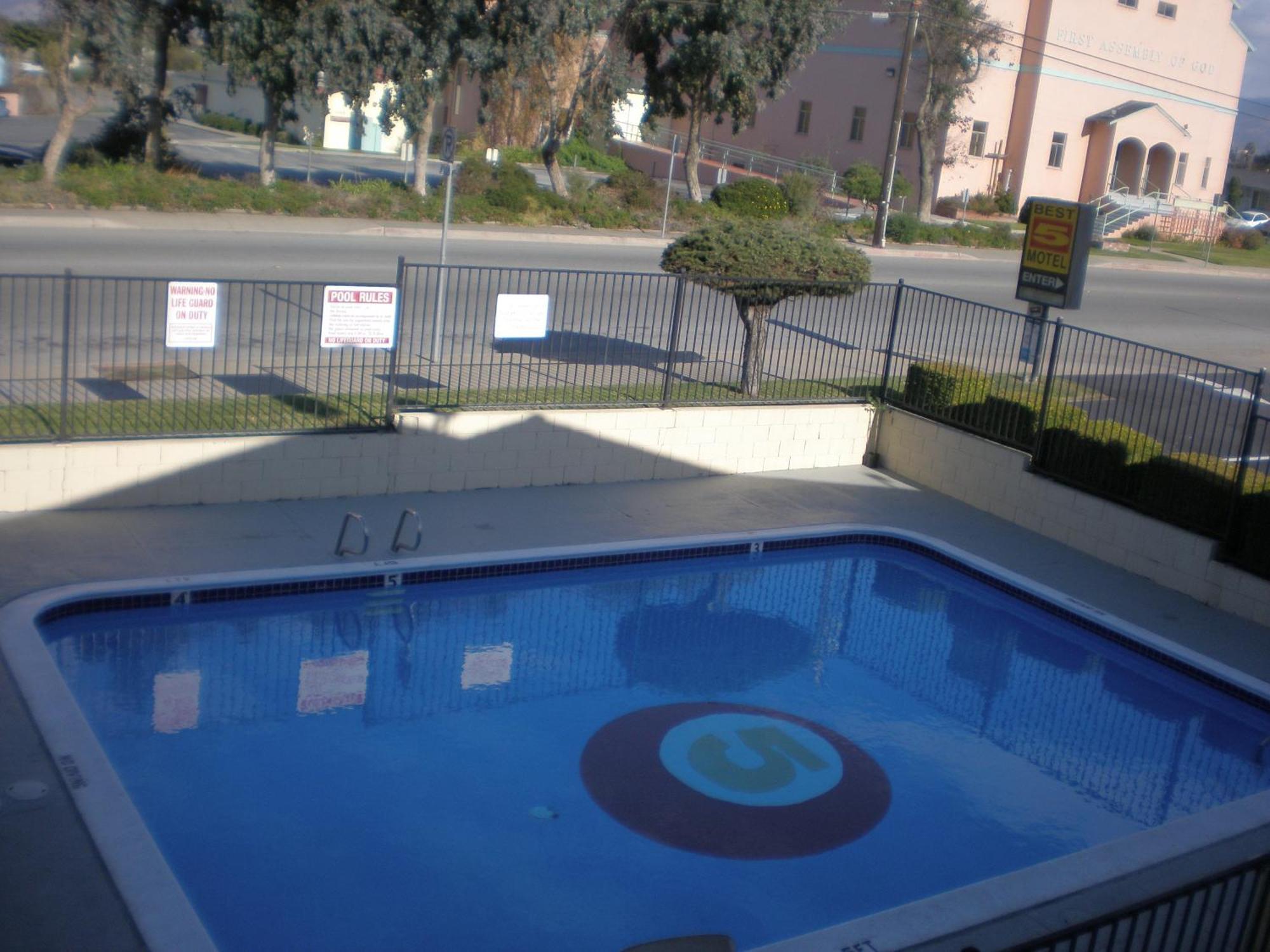 5 Motel
